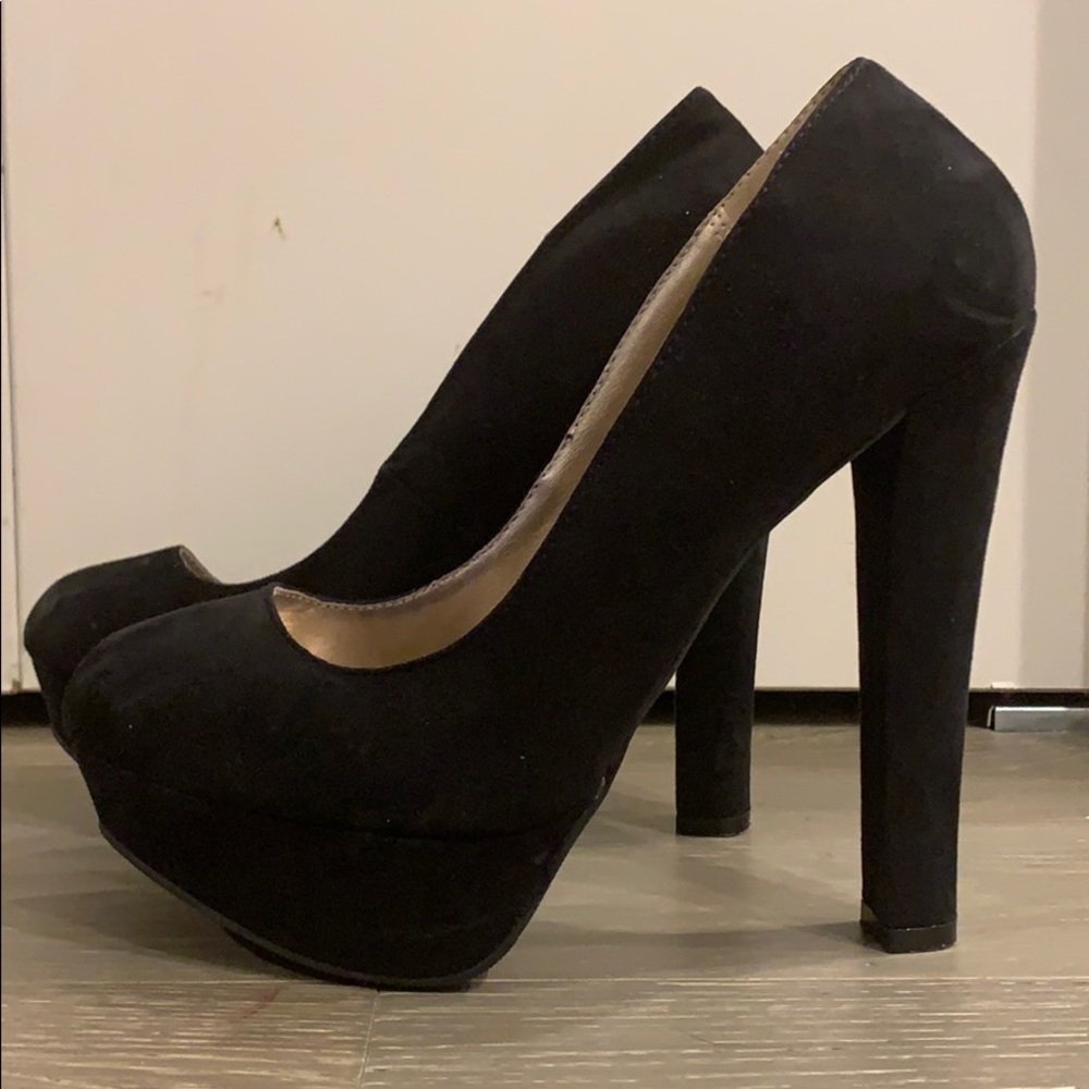 Qupid Black Suede Pumps 7 Dressy high Heels Like New Nordstroms lulu’s 6.5 7.5